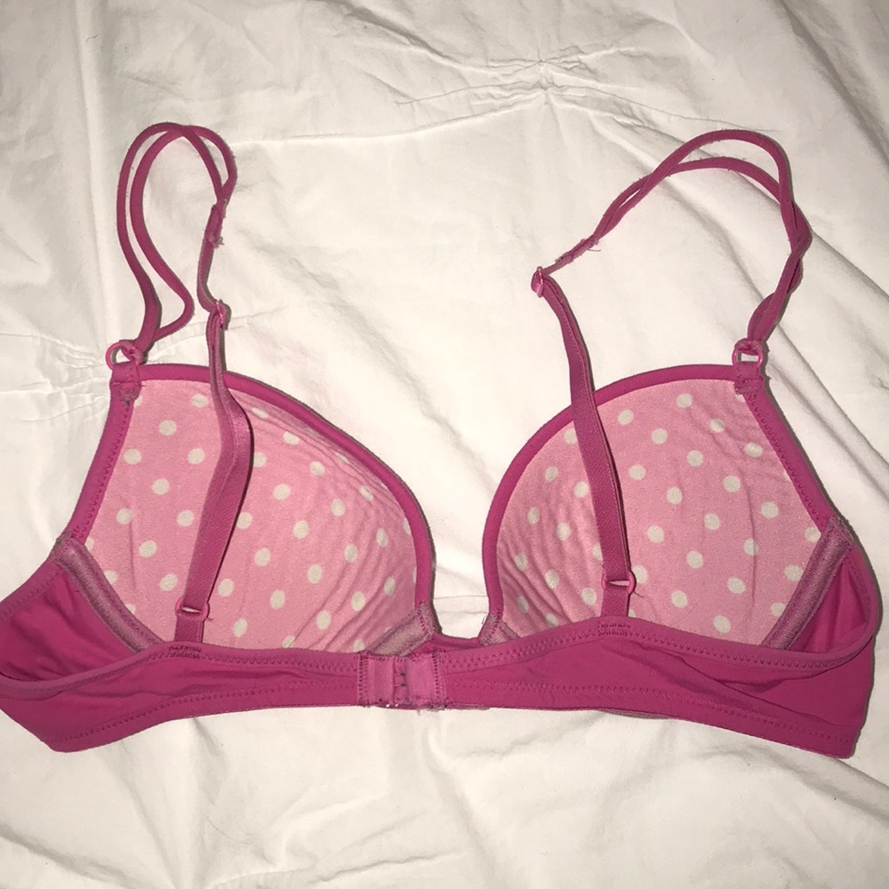 VS Pink Bra - Picture 2 of 2